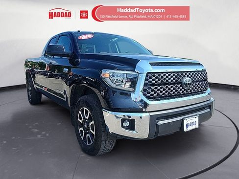 Used 2018 Toyota Tundra SR5 w/ TRD Off Road Package AWD/4WD image 8