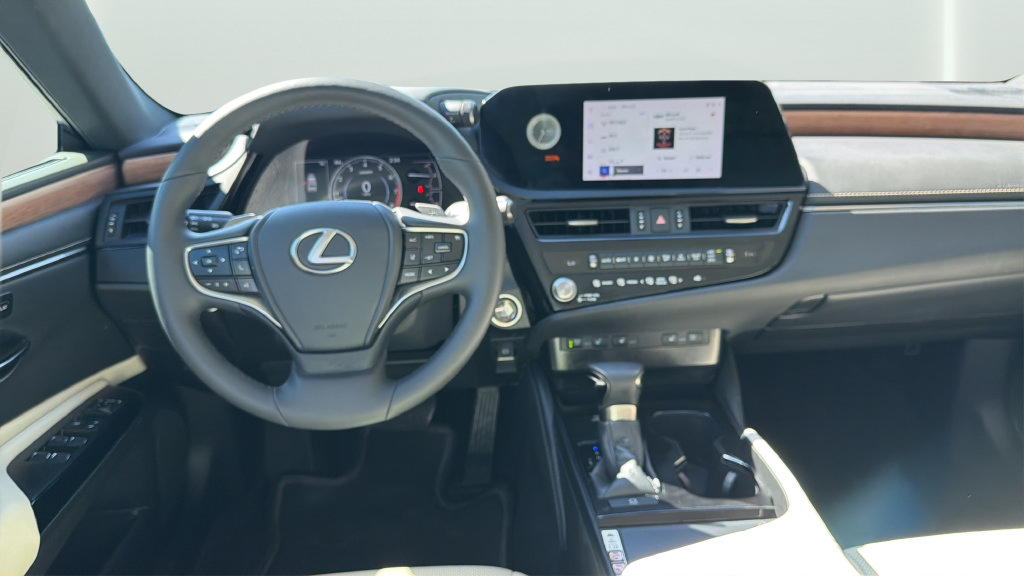Used 2023 Lexus ES 350 w/ Premium Package FWD image 22