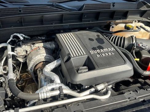 Used 2022 GMC Sierra 1500 SLT w/ SLT Premium Plus Package AWD/4WD image 34