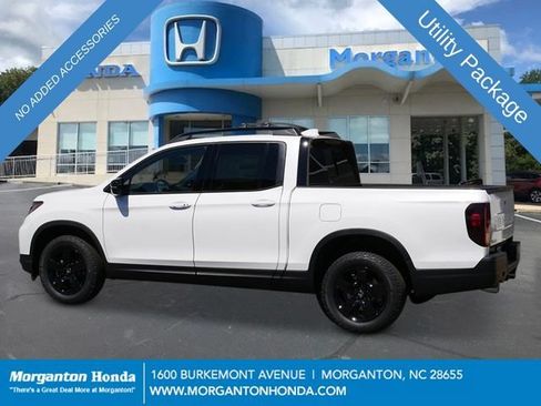 New 2026 Honda Ridgeline Black Edition image 3