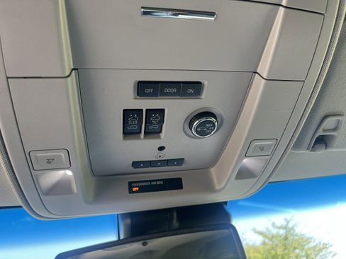 Used 2019 GMC Yukon SLT image 28