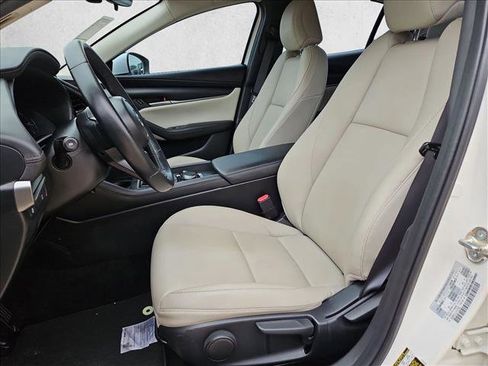 Used 2020 MAZDA MAZDA3 Sedan w/ Select Package image 16