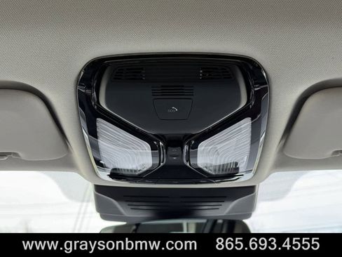 Used 2025 BMW X7 xDrive40i image 24