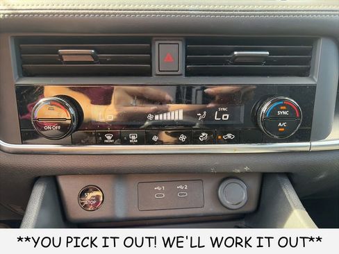 Used 2024 Nissan Rogue SV FWD image 14