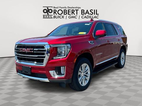 Used 2024 GMC Yukon SLT w/ SLT Luxury Package AWD/4WD image 1