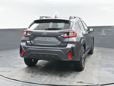 Used 2024 Subaru Crosstrek 2.0i Premium image 4