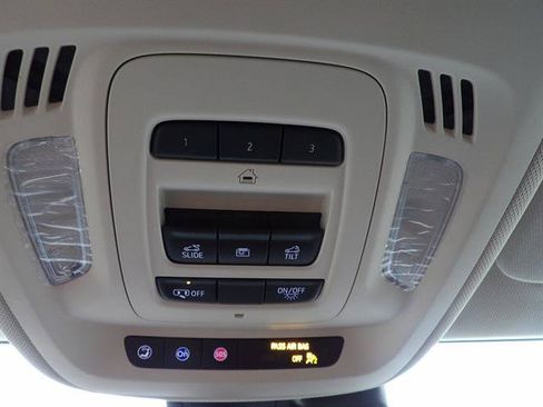 Certified 2023 Buick Envision Avenir AWD/4WD image 28
