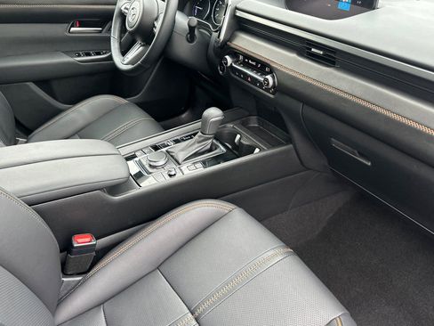 Certified 2025 MAZDA CX-50 2.5 Hybrid w/ Weather Package image 16