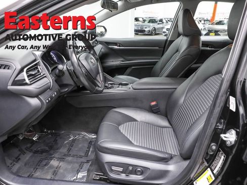 Used 2023 Toyota Camry SE image 14