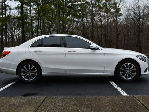 Used 2016 Mercedes-Benz C 300 4MATIC Sedan image 4