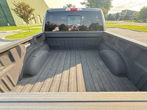 Used 2019 Ford F150 XLT w/ Equipment Group 302A Luxury AWD/4WD image 11