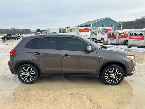 Used 2018 Mitsubishi Outlander Sport ES FWD image 5