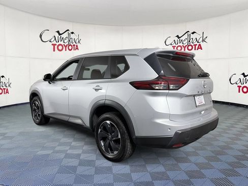 Used 2025 Nissan Rogue SV AWD/4WD image 6