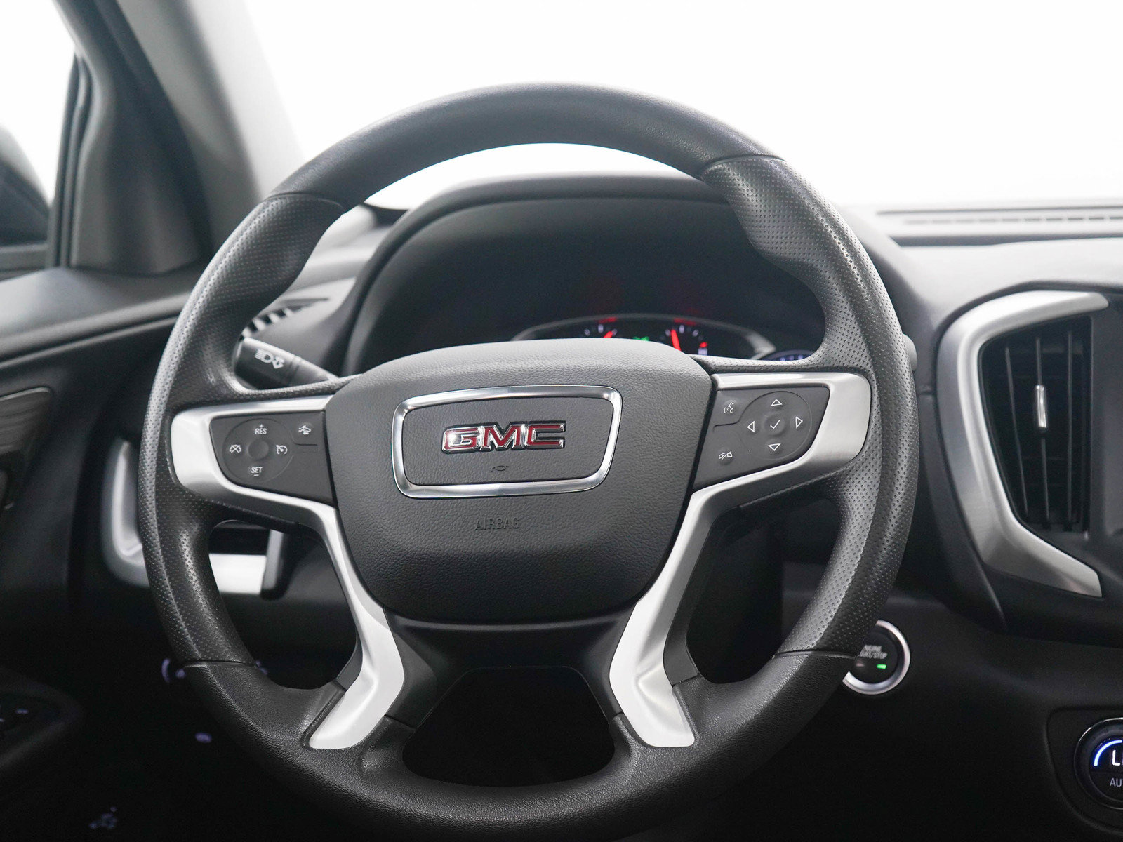 Used 2023 GMC Terrain SLE w/ Driver Convenience Package AWD/4WD image 17