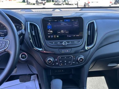 Used 2024 Chevrolet Equinox RS w/ RS Leather Package AWD/4WD image 14
