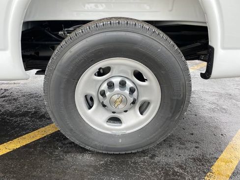 New 2025 Chevrolet Express 3500 w/ Driver Convenience Package image 26