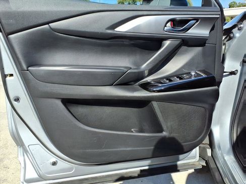 Used 2023 MAZDA CX-9 Touring image 19