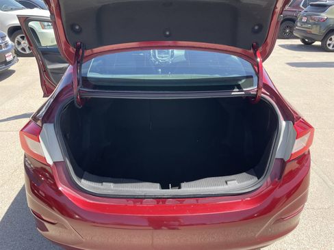 Used 2016 Chevrolet Cruze LT FWD image 14