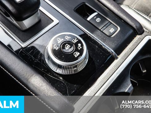 Used 2023 Mitsubishi Outlander SE image 46