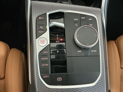 Certified 2025 BMW 330i Sedan w/ M Sport Package RWD image 14