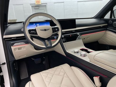 Used 2025 Genesis GV80 3.5T Prestige image 12