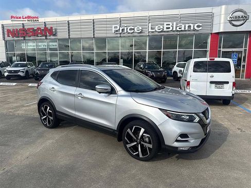 Used 2022 Nissan Rogue Sport SL w/ Premium Package AWD/4WD image 1