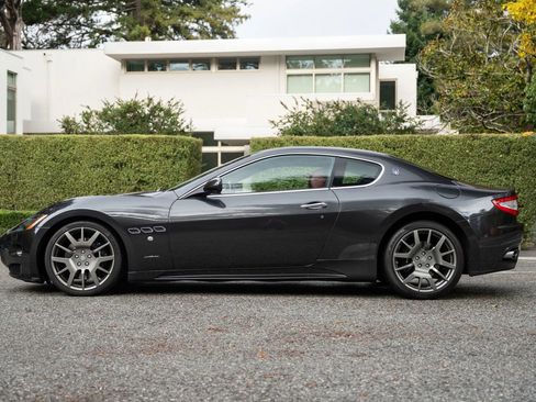 Used 2009 Maserati GranTurismo S RWD image 58