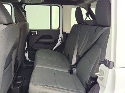 Used 2025 Jeep Wrangler Unlimited Sahara w/ Safety Group image 20