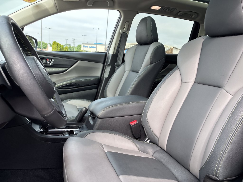 Used 2025 Subaru Ascent Onyx Edition AWD/4WD image 12