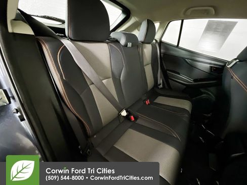 Used 2018 Subaru Crosstrek 2.0i Premium w/ Eyesight System image 17