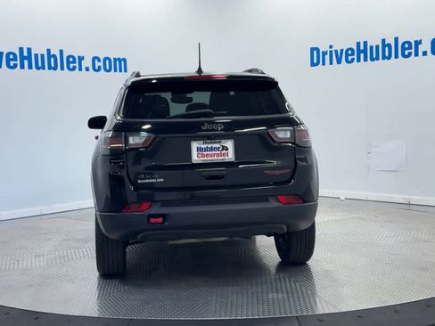 Used 2022 Jeep Compass Trailhawk w/ Trailhawk Elite Group image 2
