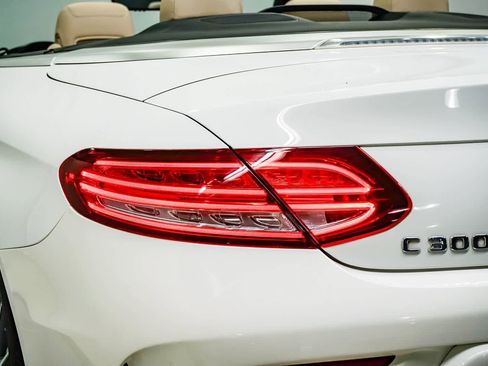 Used 2017 Mercedes-Benz C 300 Cabriolet image 9
