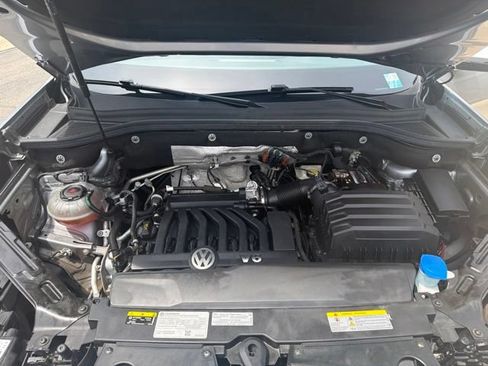 Used 2023 Volkswagen Atlas SE w/ Panoramic Sunroof Package AWD/4WD image 12