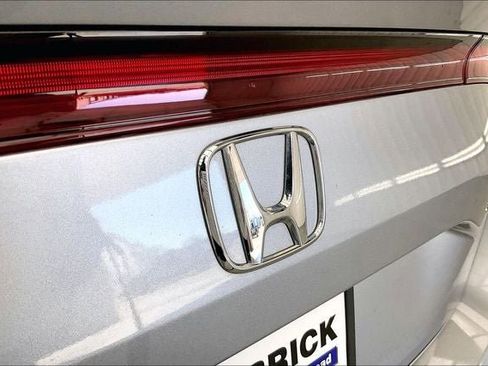 Certified 2024 Honda Civic Sport image 31