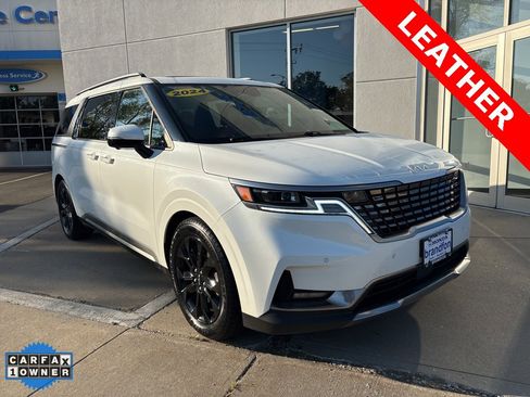 Used 2024 Kia Carnival SX Prestige image 1