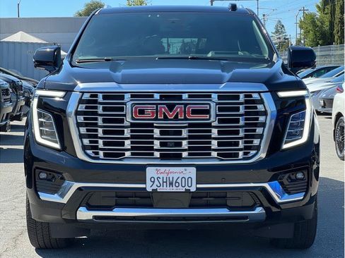 Used 2025 GMC Yukon XL Denali AWD/4WD image 2