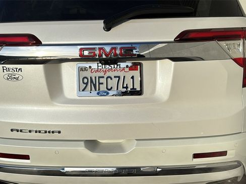 Used 2021 GMC Acadia Denali w/ Denali Technology Package image 8