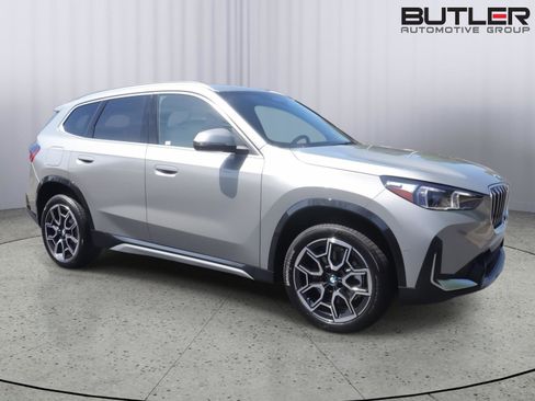 New 2026 BMW X1 xDrive28i w/ Technology Package AWD/4WD image 3