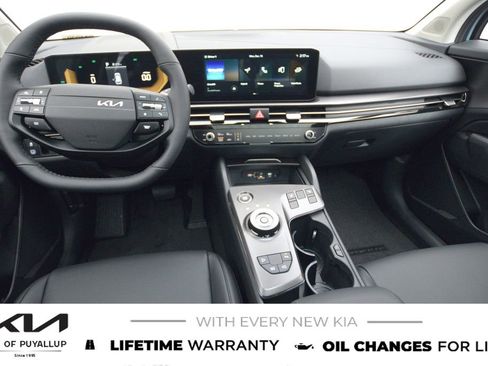 New 2026 Kia Sportage EX image 17