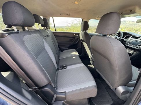 Used 2018 Volkswagen Tiguan S image 12