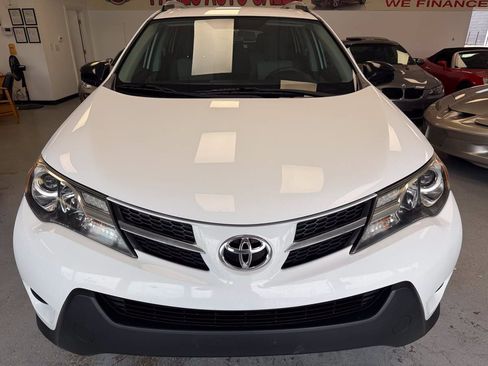 Used 2014 Toyota RAV4 LE FWD image 1