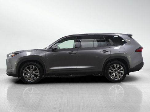 Used 2025 Toyota Grand Highlander AWD Hybrid image 2