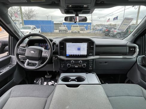 Used 2025 Ford F150 XLT w/ Equipment Group 301A Standard image 32