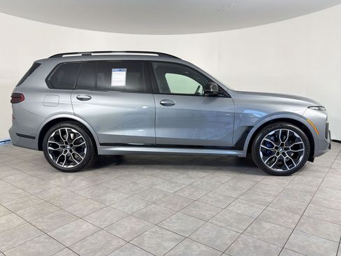 Certified 2025 BMW X7 M60i image 8