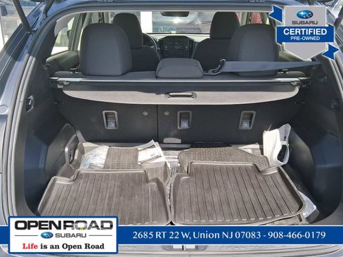 Certified 2025 Subaru Impreza 2.0i image 9