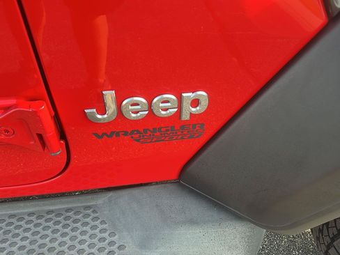 Used 2020 Jeep Wrangler Unlimited Sport AWD/4WD image 9