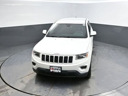 Used 2016 Jeep Grand Cherokee Laredo image 31