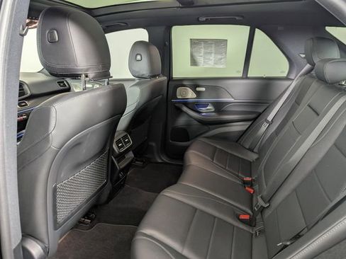 Used 2021 Mercedes-Benz GLE 350 4MATIC image 22