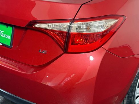 Used 2019 Toyota Corolla LE FWD image 33