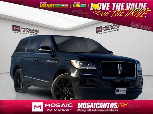 Used 2024 Lincoln Navigator Reserve w/ Equipment Group 201A AWD/4WD image 1
